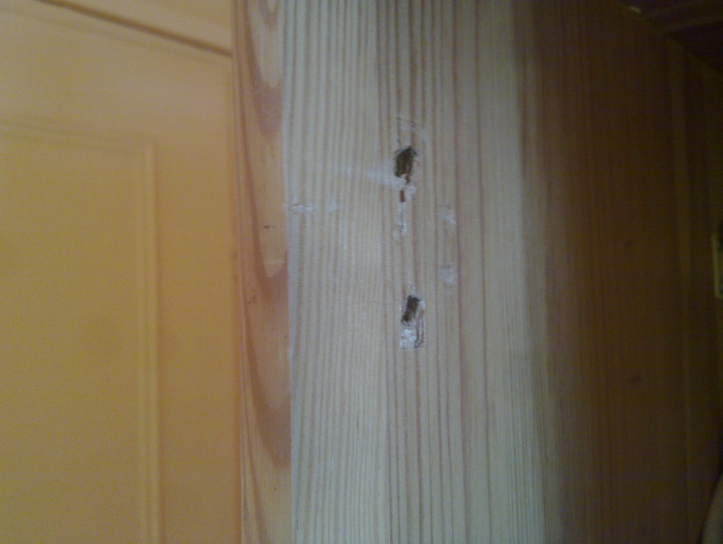 comment reparer une porte d'armoire